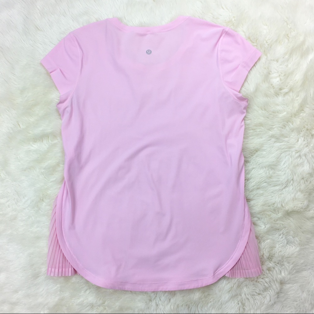 Lululemon Just Pleat It Short Sleeve Pearl Pink - Picture 3 of 7